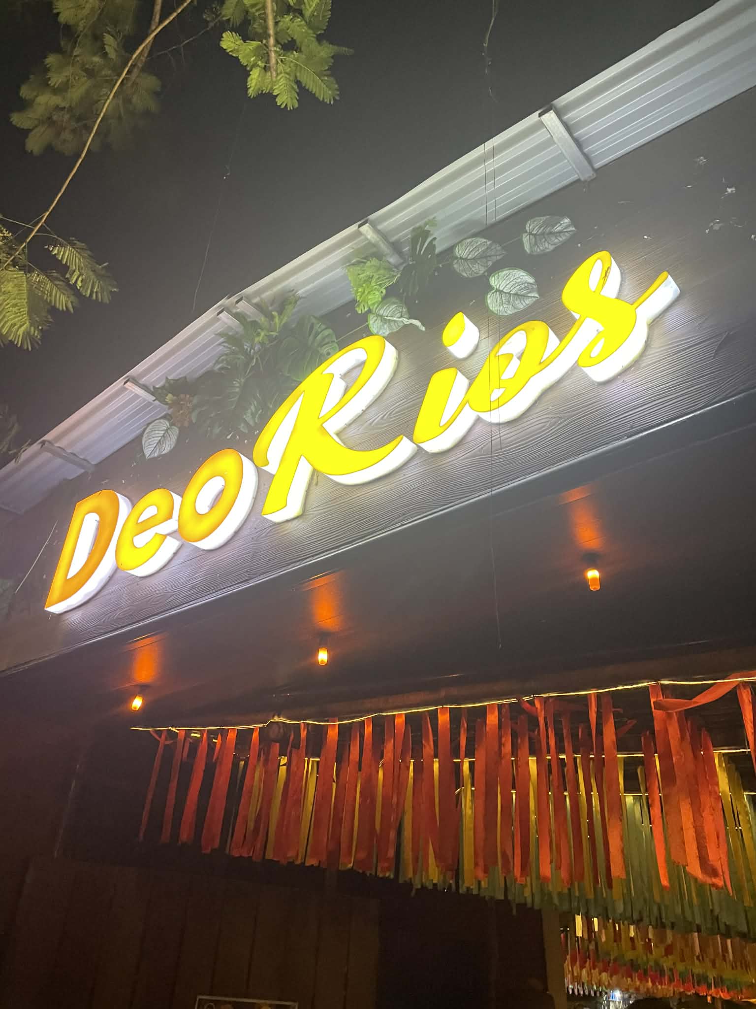 DeoRios Seafoods & BBQ Restaurant