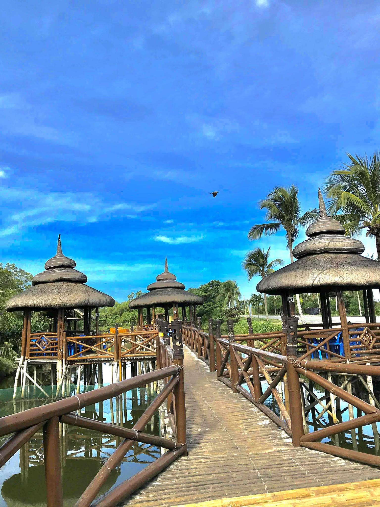 Jobiboss Seafoods and Grill